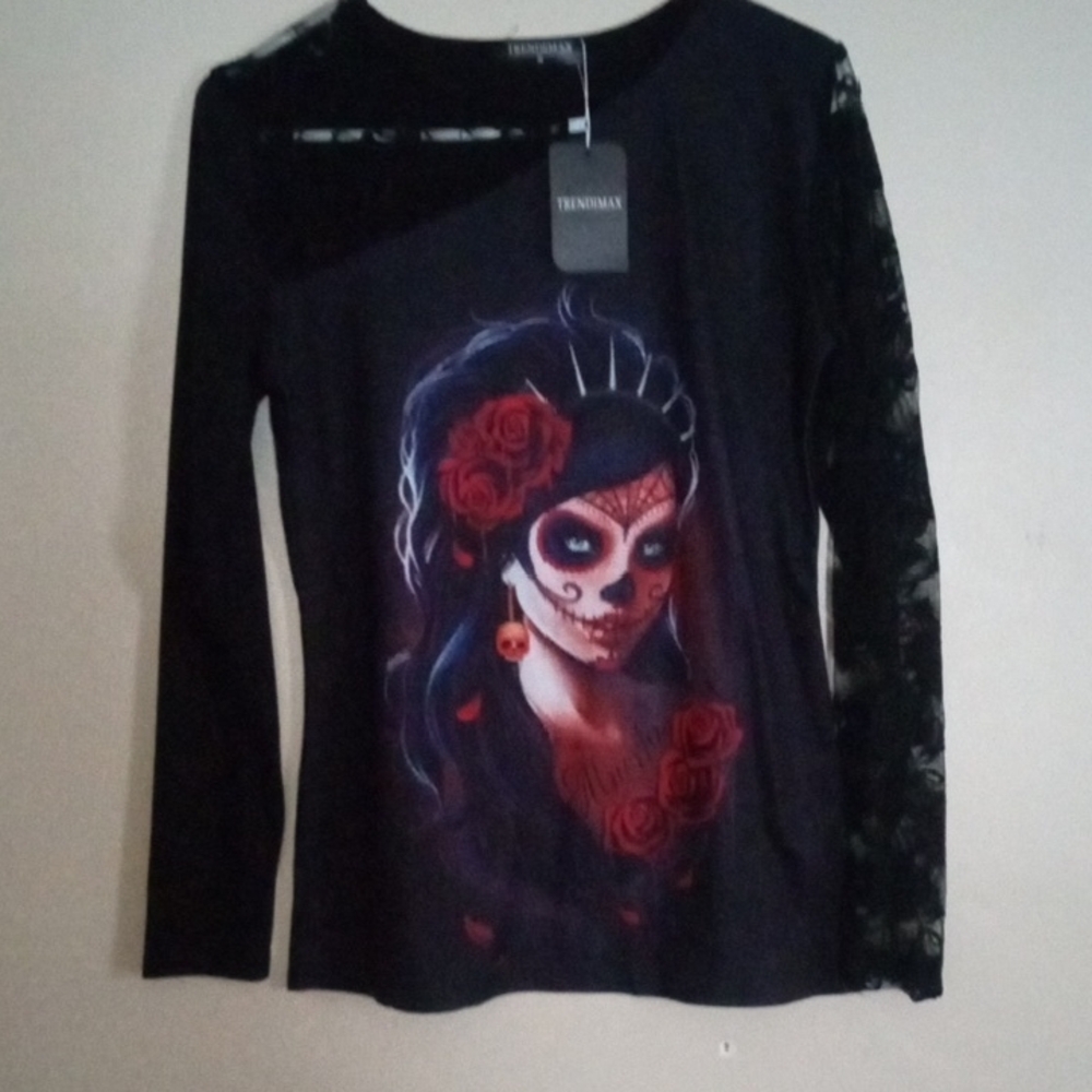 NWT Day of the Dead (Día de los Muertos) Graphic Long Sleeve Top Small